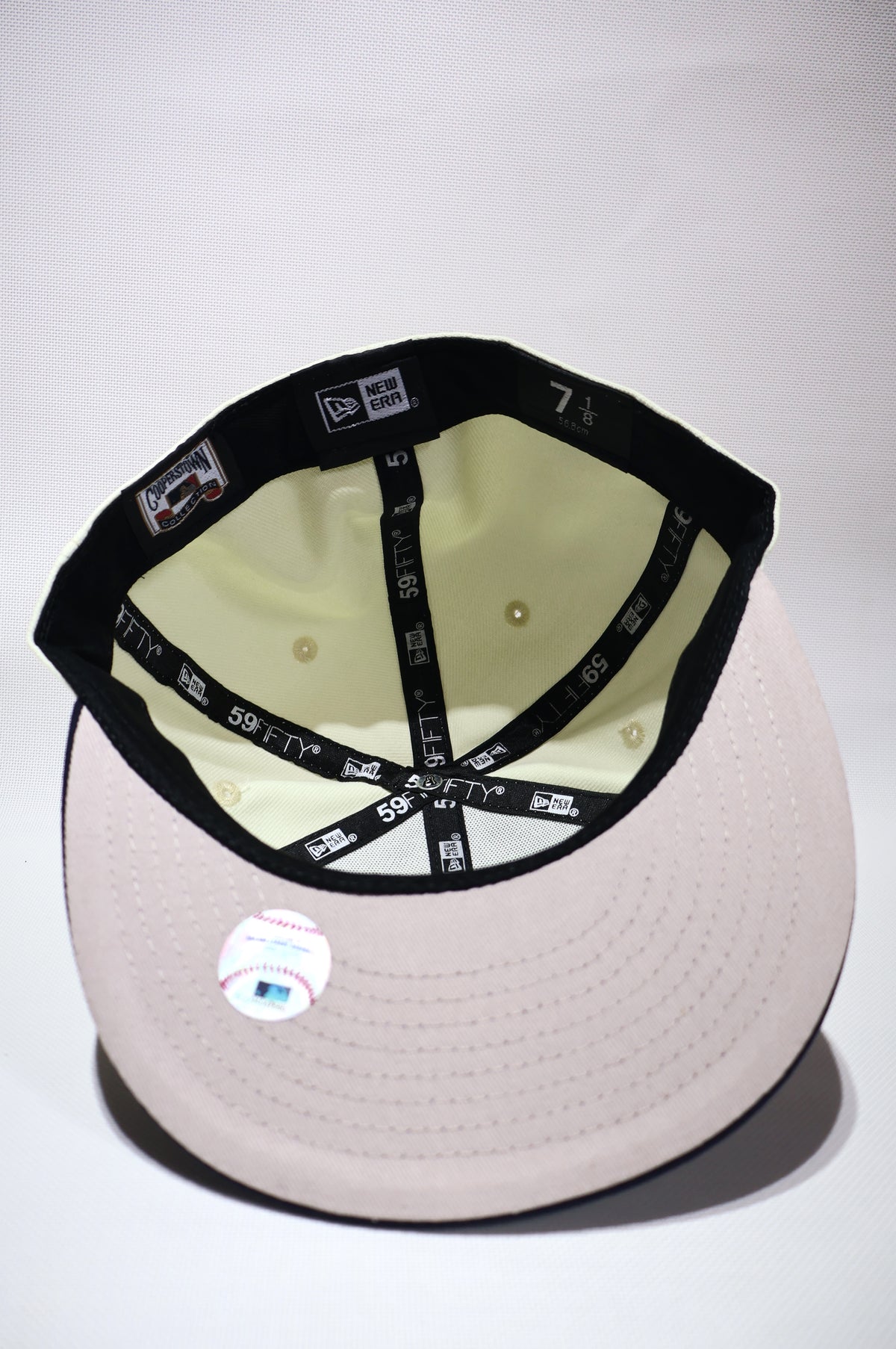 LA TWO TONE NAVY BLUE FITTED HAT