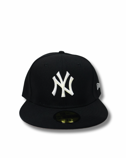 NY PLAIN BLACK FITTED HAT
