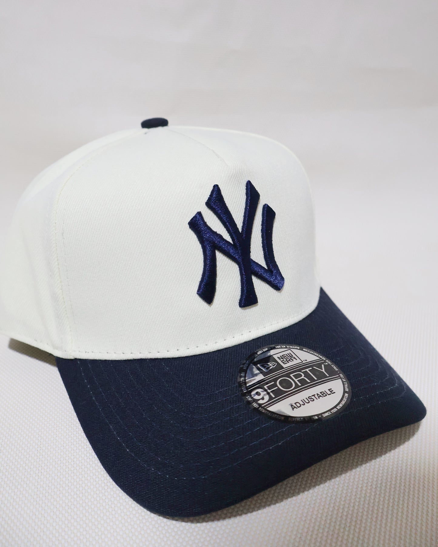 NY TWO TONE CREAM NAVY AFRAME