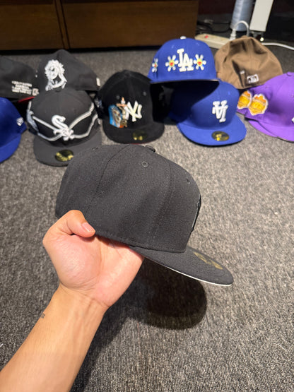 NY TRIPLE BLACK FITTED