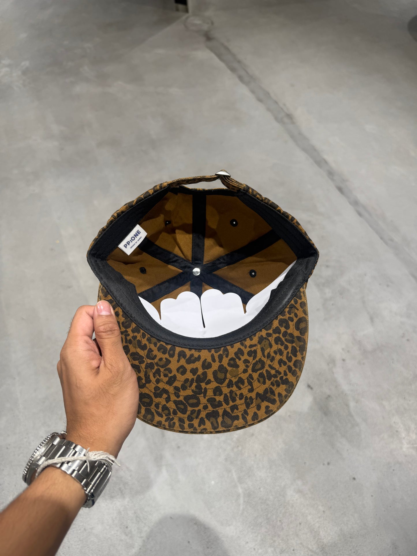 BEER BELLY LEOPARD PANNEL HAT
