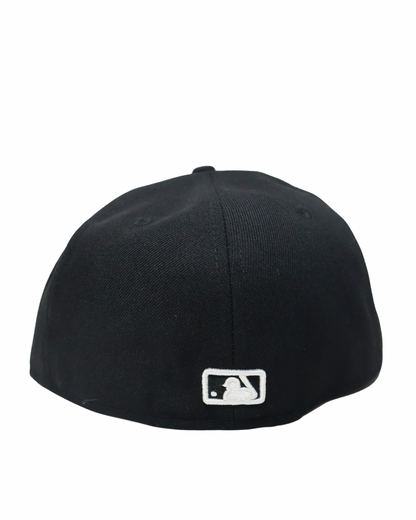 NY PLAIN BLACK FITTED HAT