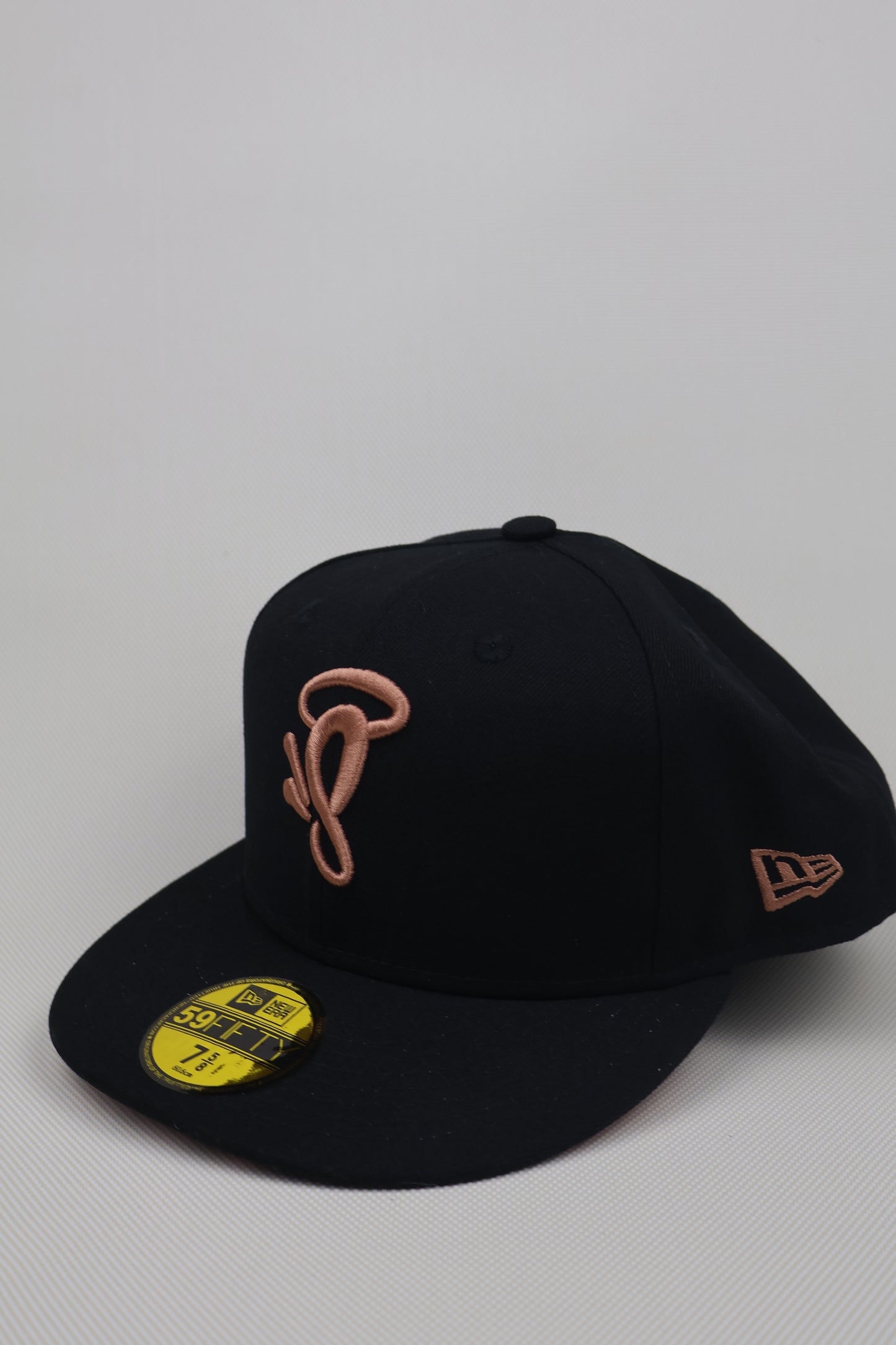 SYNA CENTRAL CEE FITTED HAT