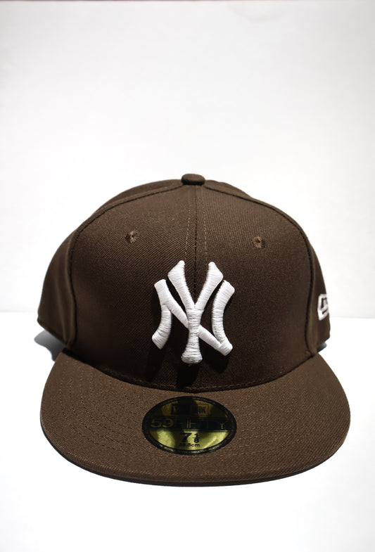 NY PLAIN BROWN FITTED HAT