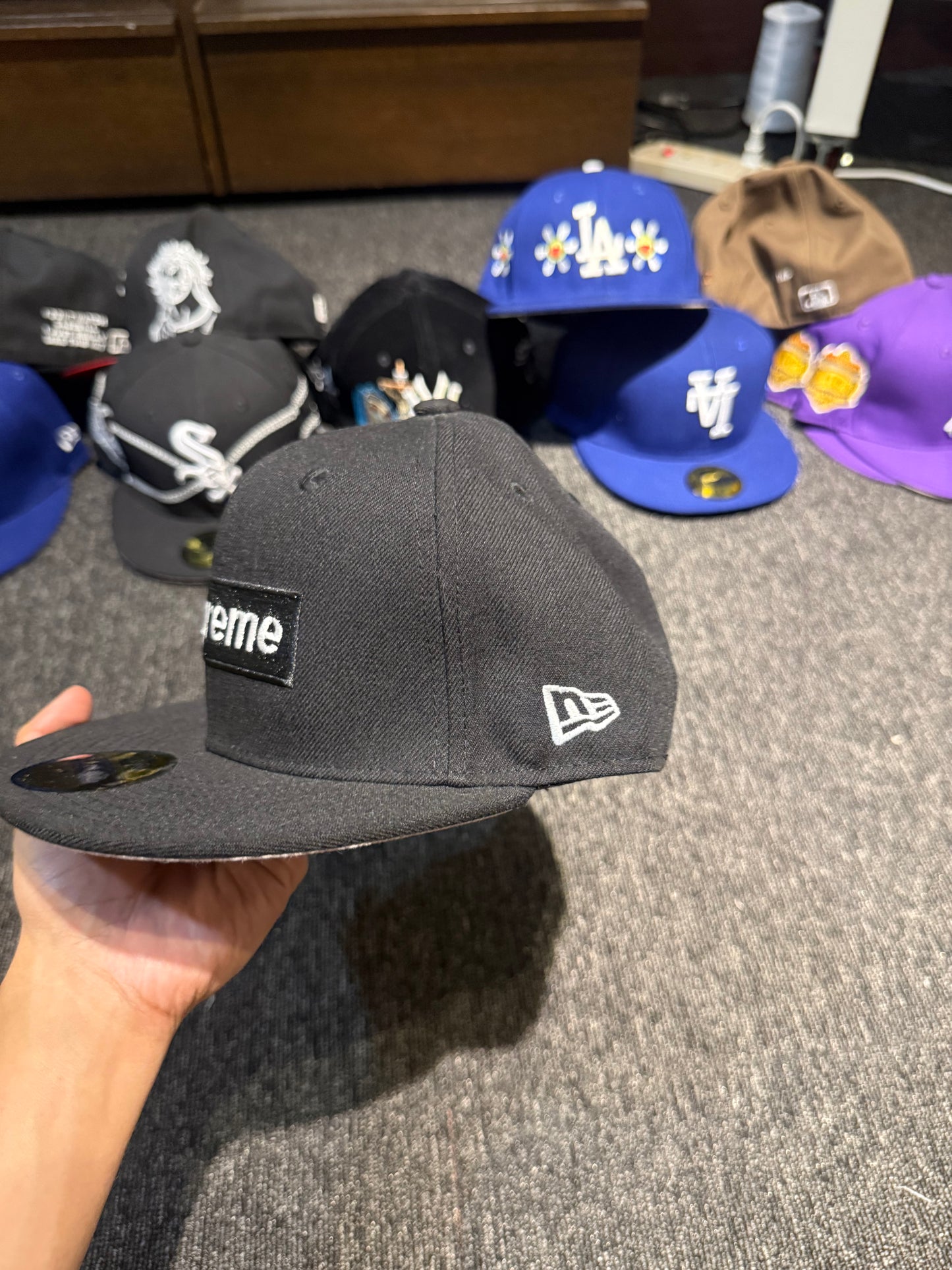 SUPREME BOX LOGO FITTED