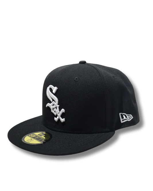 SOX PLAIN BLACK FITTED HAT