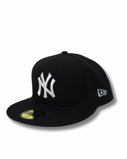 NY PLAIN BLACK FITTED HAT