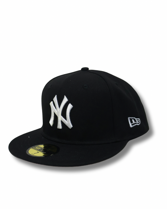 NY PLAIN BLACK FITTED HAT