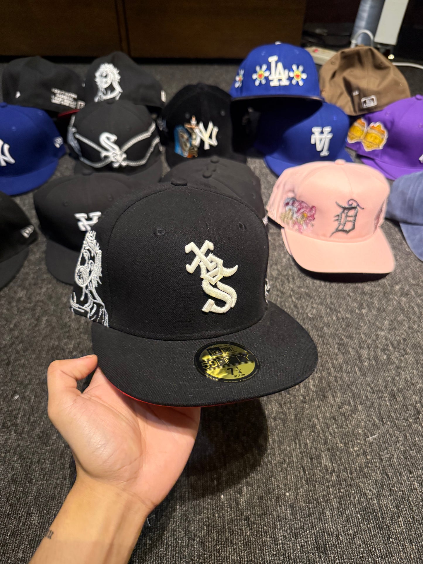 SOX JESUS FITTED ( SUPER SALE)