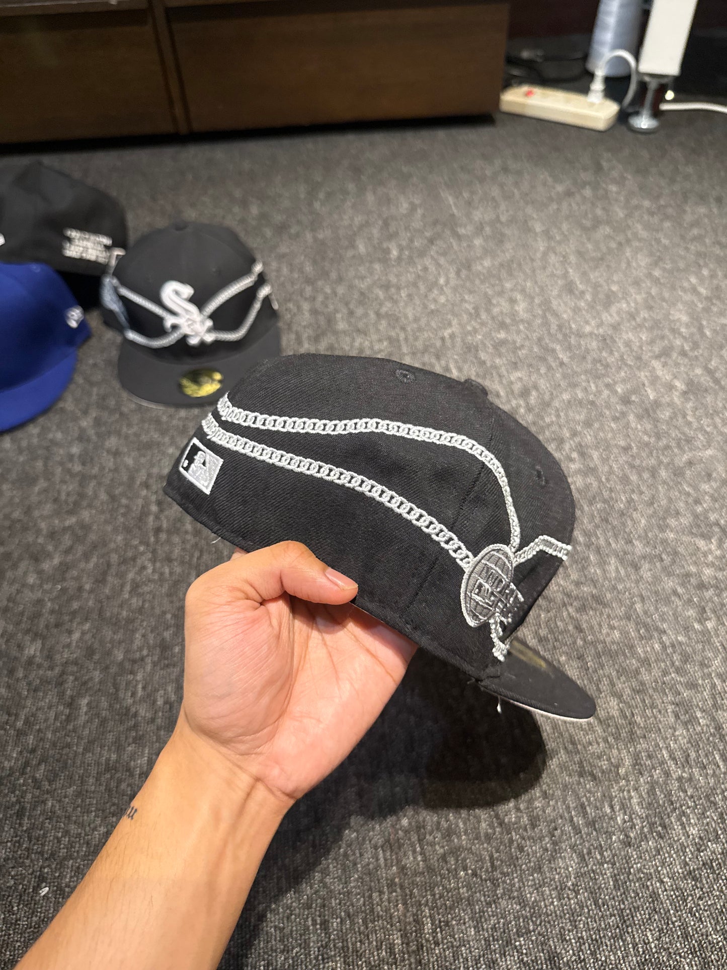 SOX CHAIN SILVER FITTED HAT