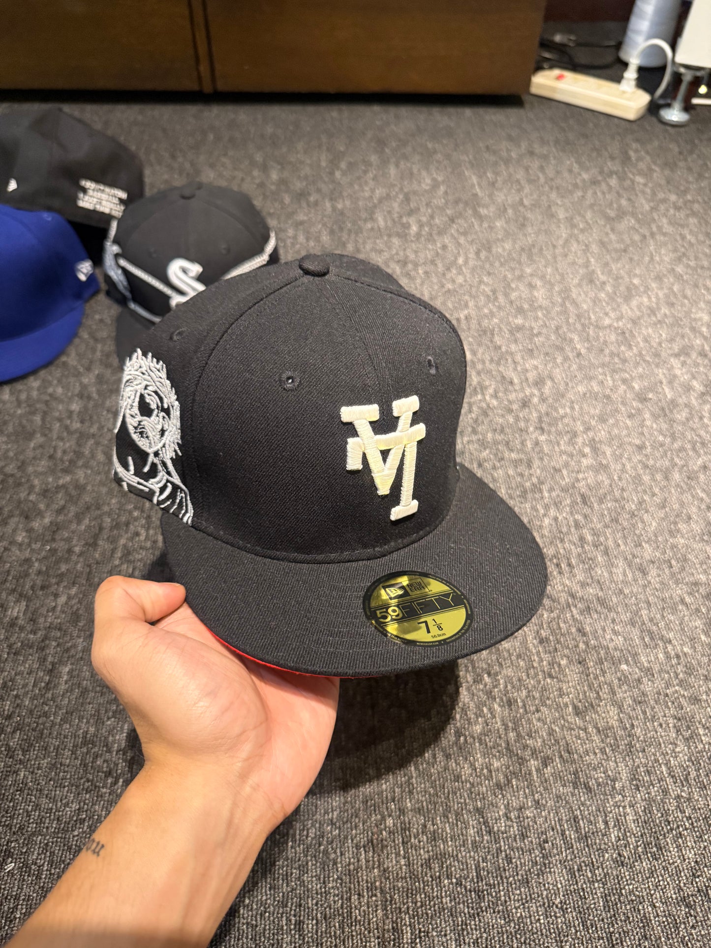 LA JESUS FITTED HAT
