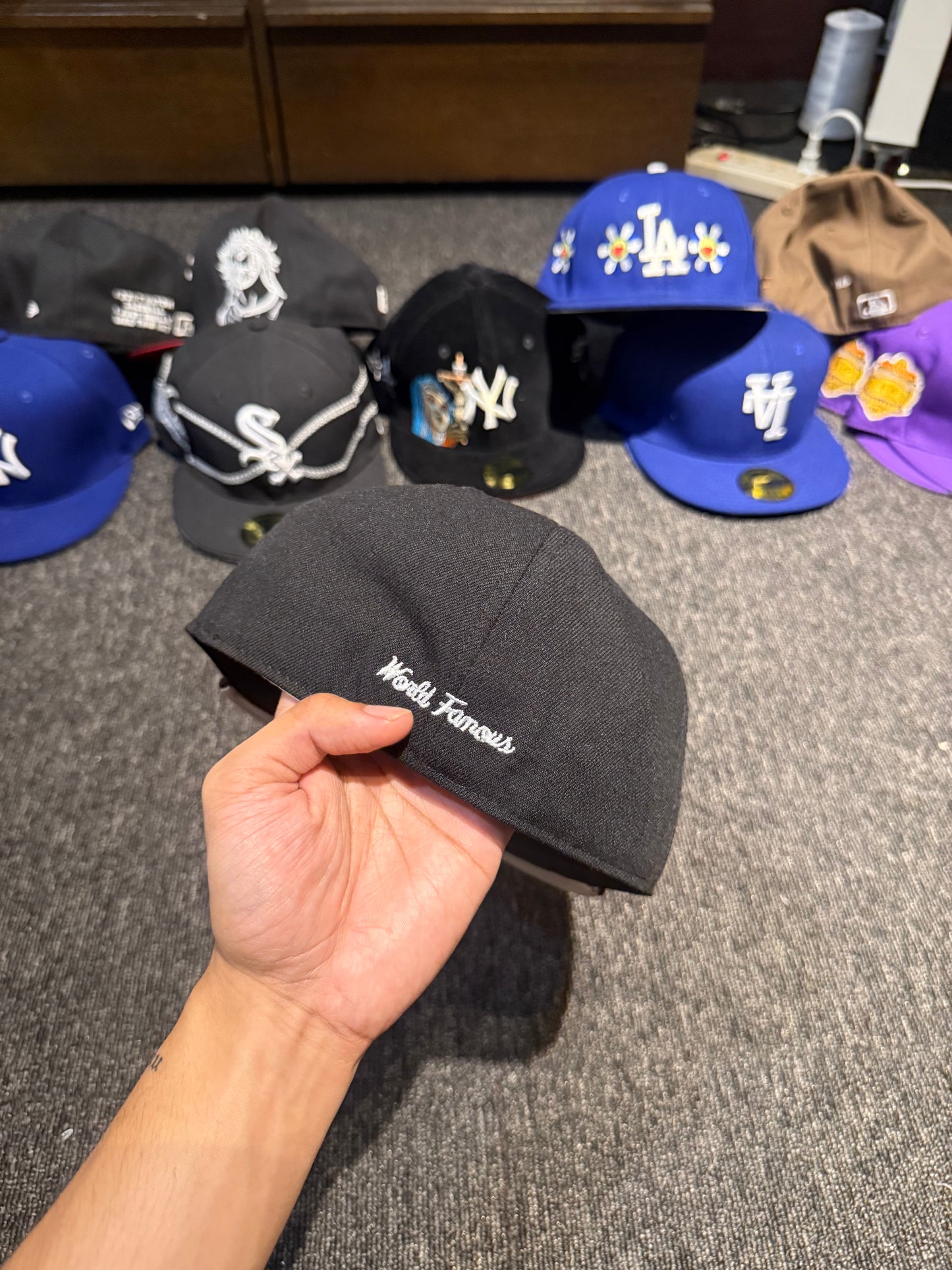 SUPREME BOX LOGO FITTED
