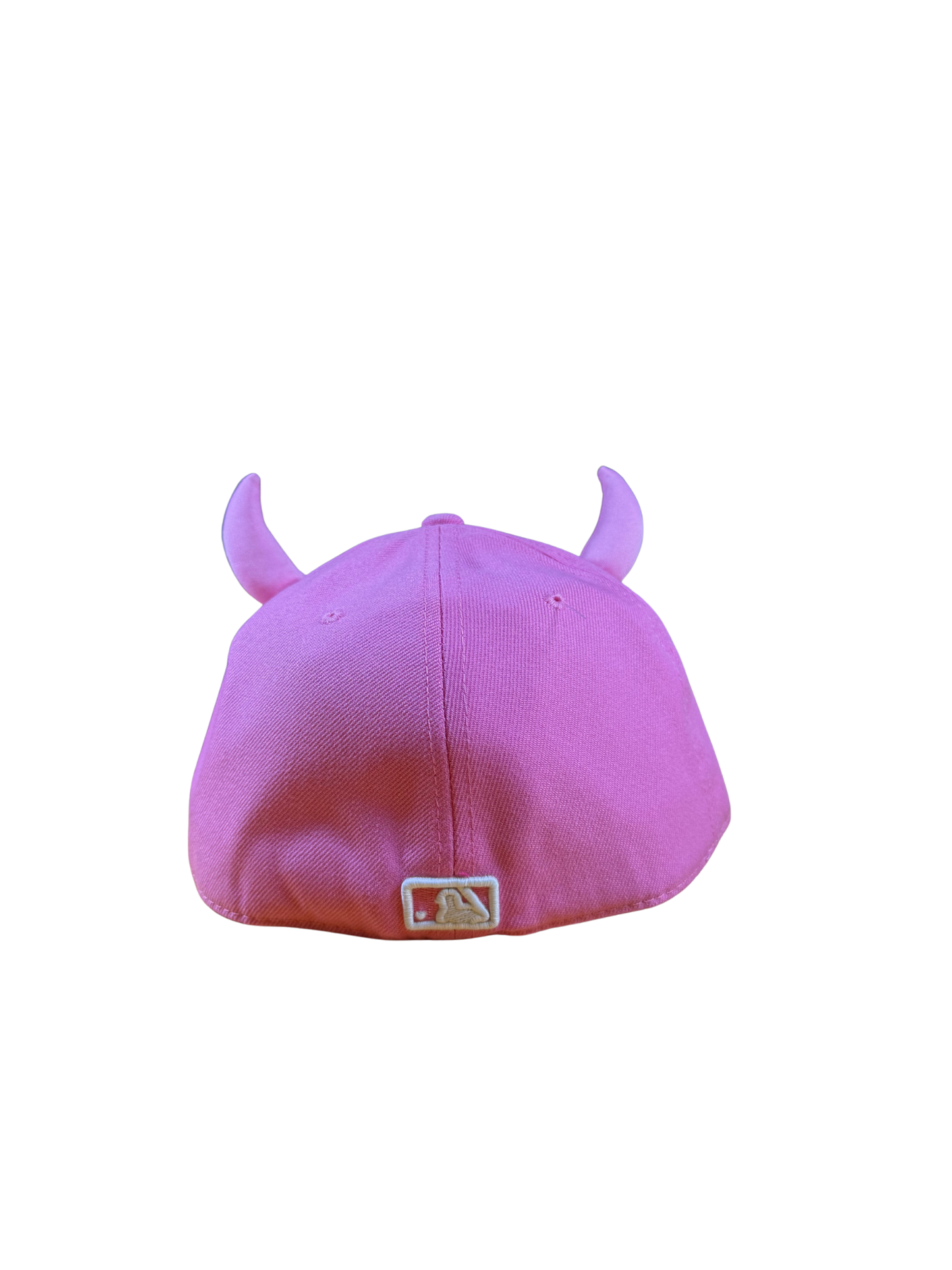 NY PINK HORN FITTED HAT