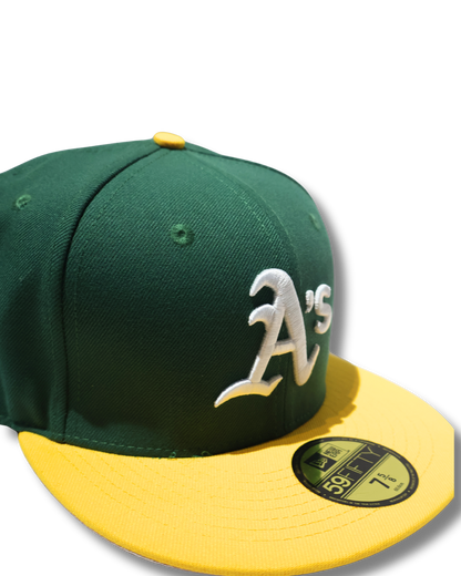 A OAKLAND TWO TONE FITTED HAT