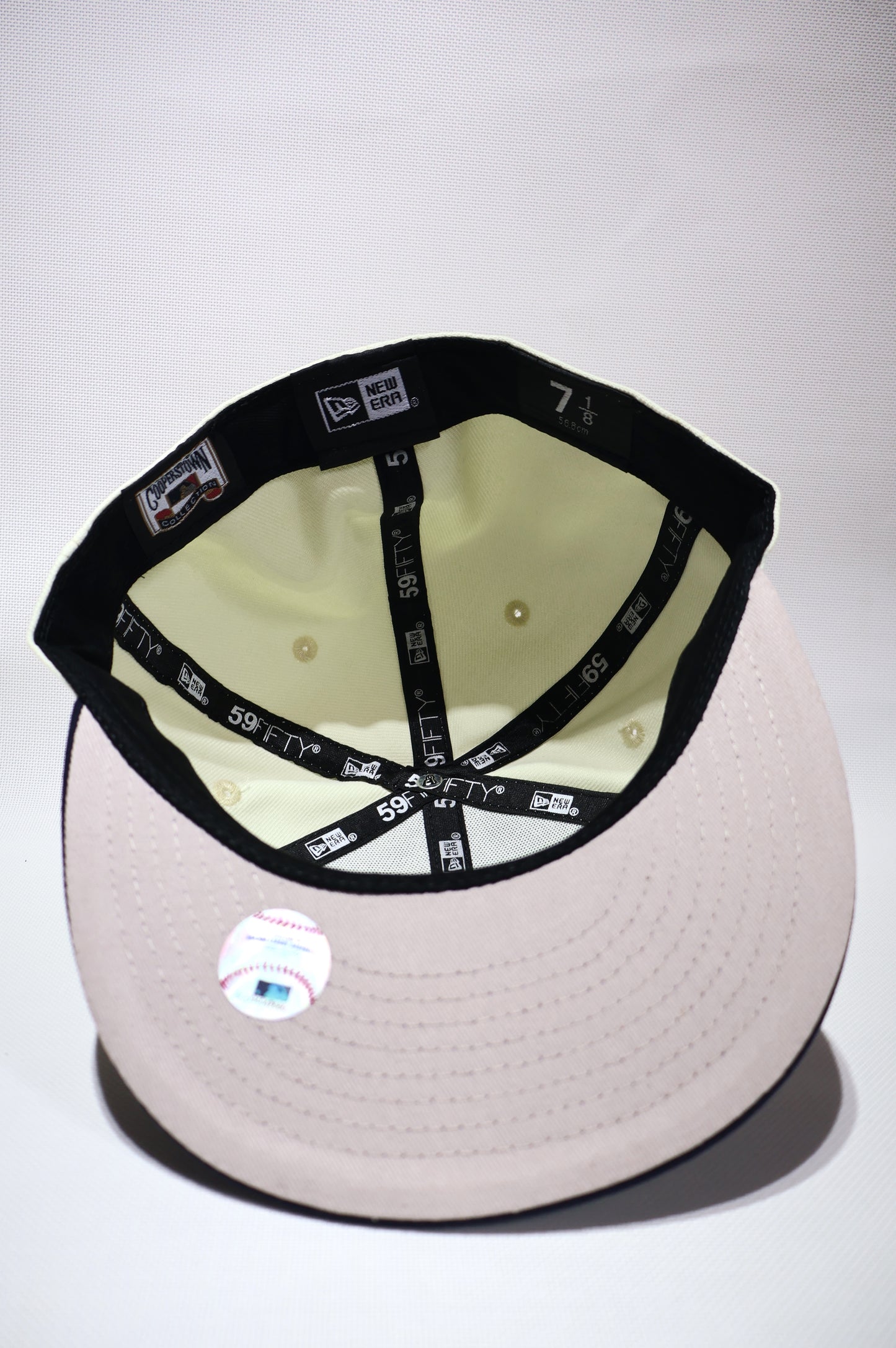 LA TWO TONE NAVY BLUE FITTED HAT