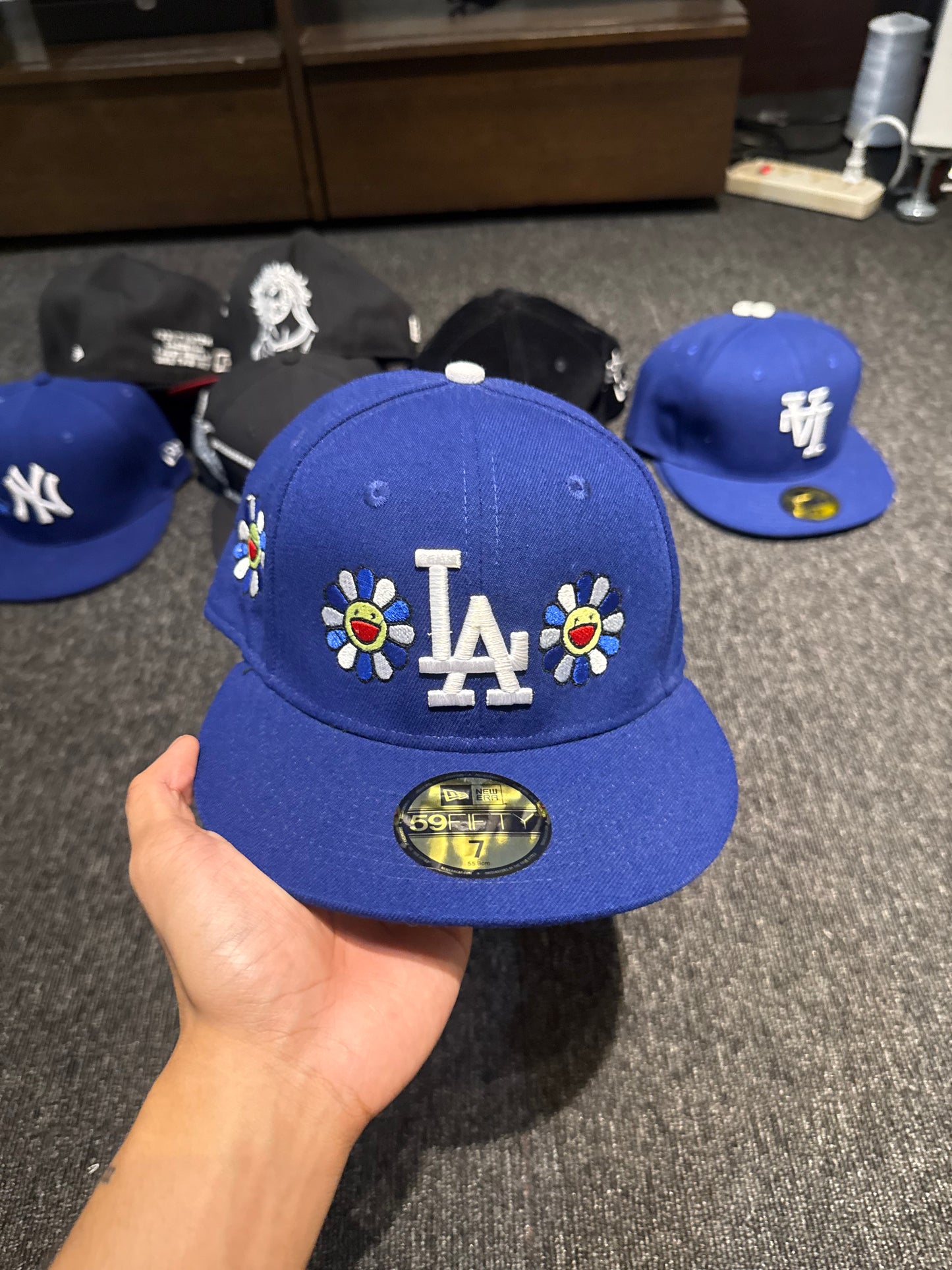 LA MURAKAMI FITTED HAT