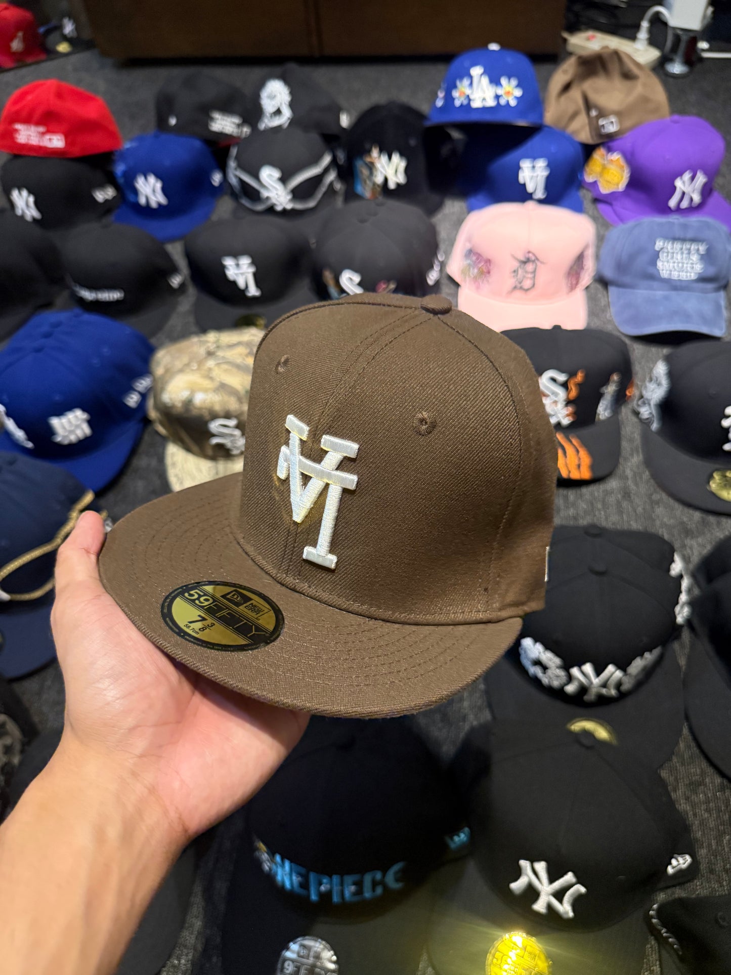 LA INVERTED FITTED BROWN