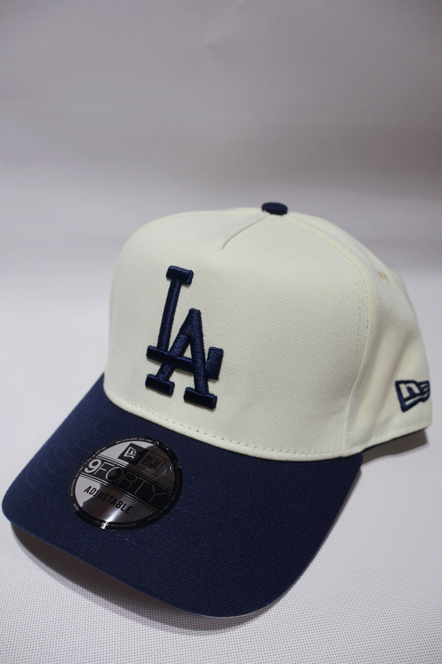 LA TWO TONE CREAM AND NAVY A FRAME