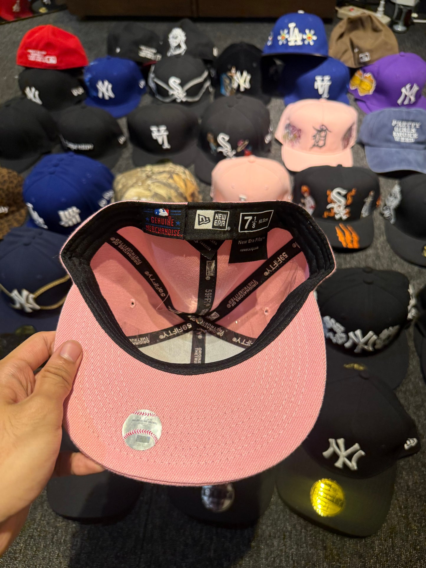 NY PINK FITTED HAT 7 1/8