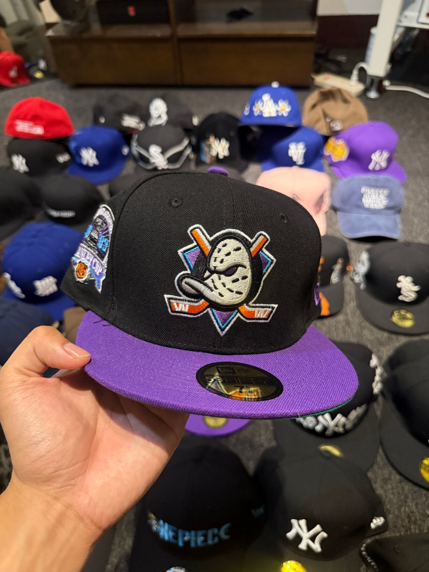 MIGHTY DUCKS FITTED