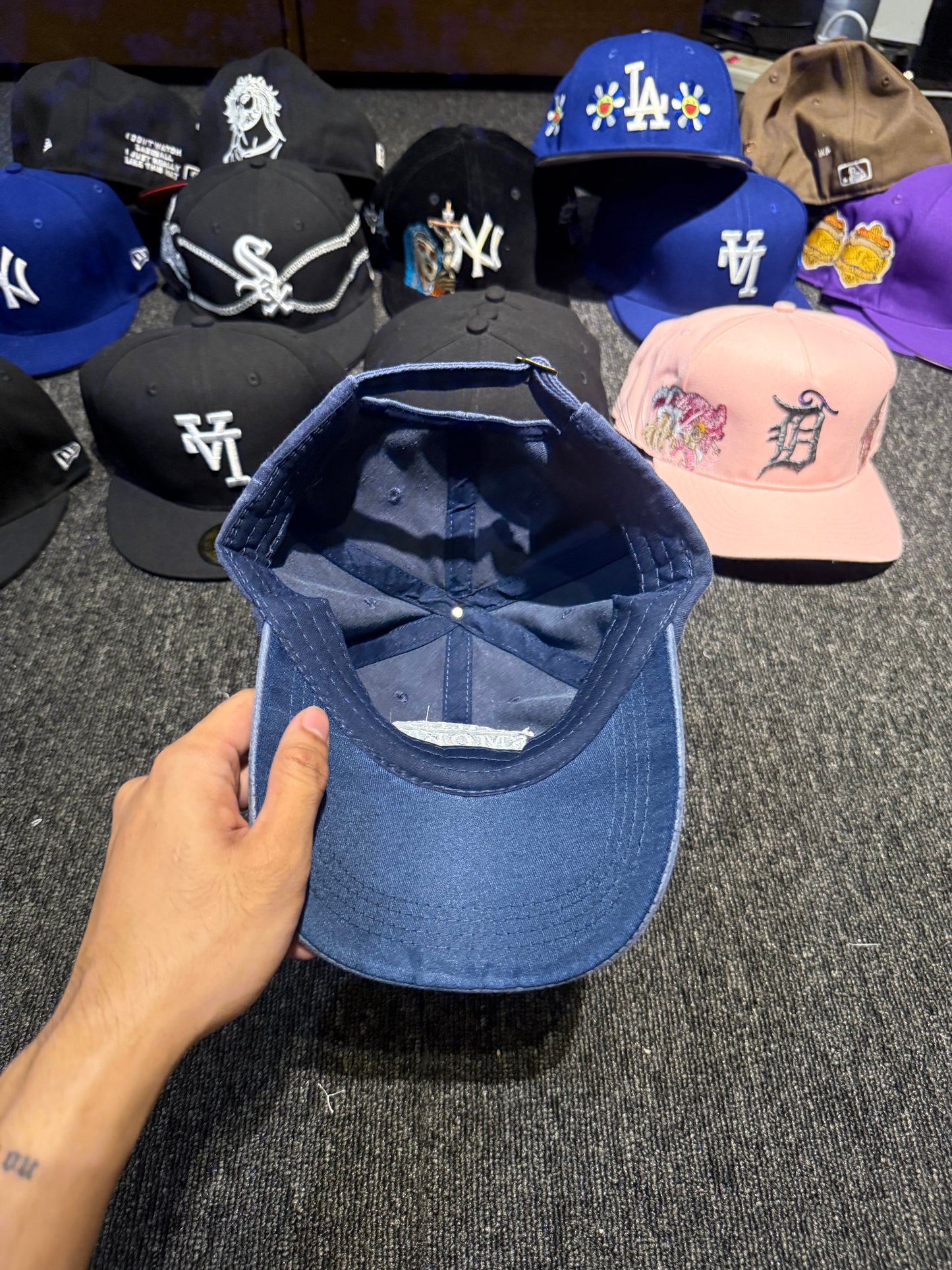 STATEMENT NAVY DADHAT