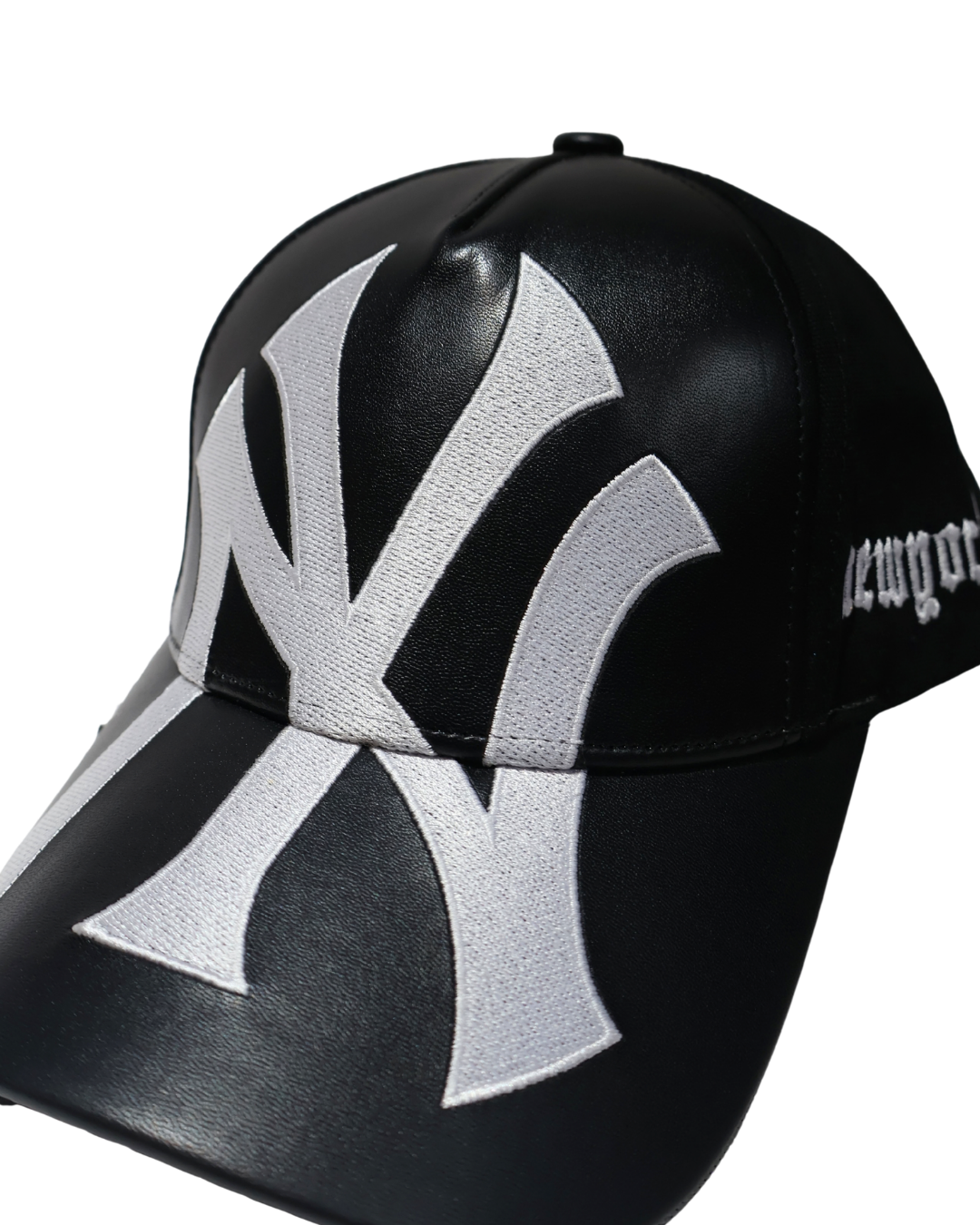 LEATHER NY BIG LOGO STRAPBACK