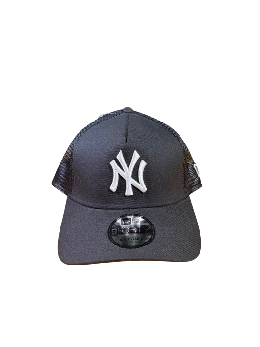 NY 9FORTY TRUCKER HAT