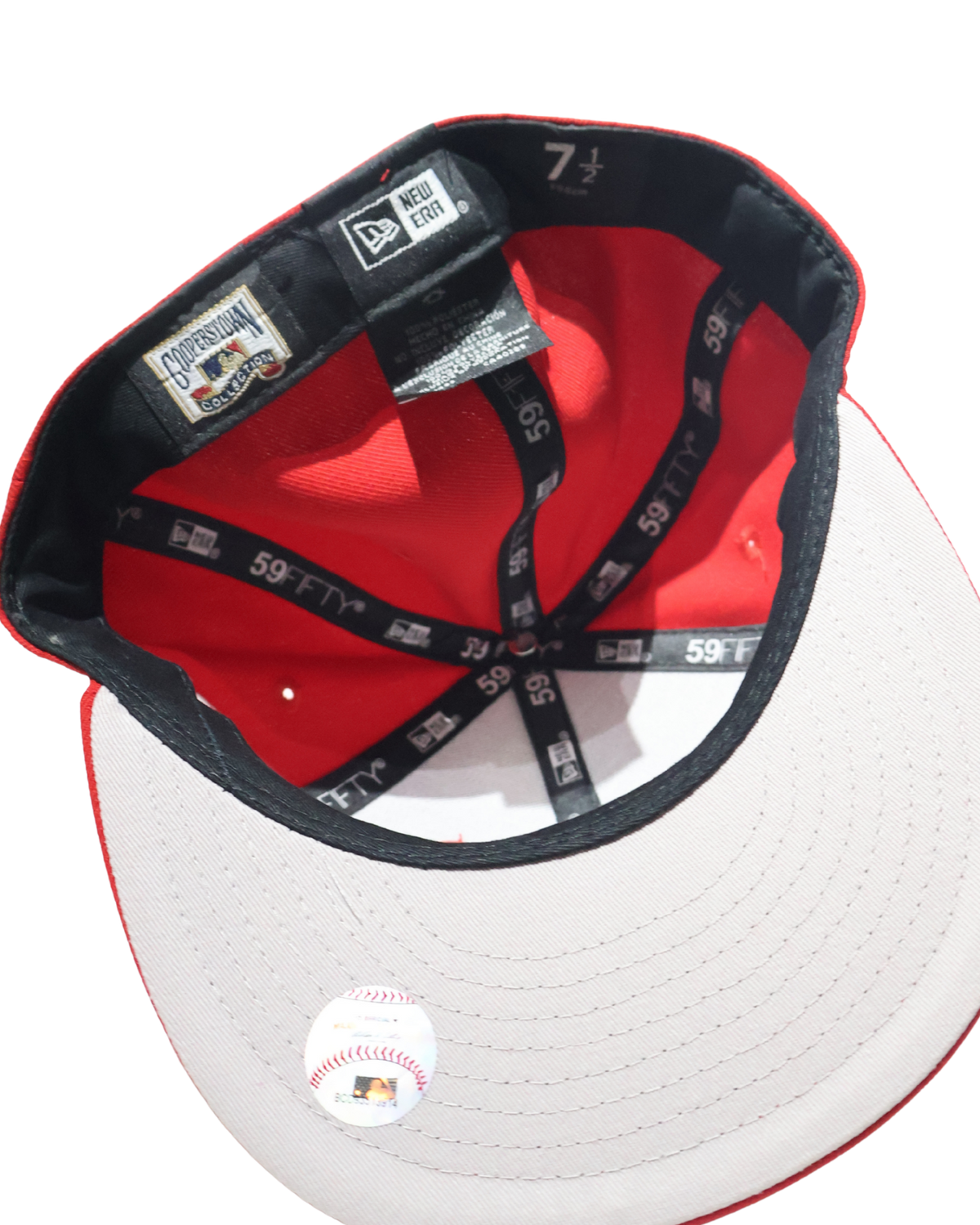 LA PLAIN RED FITTED HAT