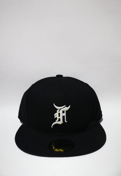 FOG PLAIN BLACK FITTED