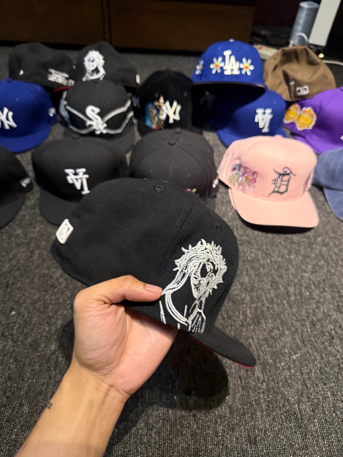 SOX JESUS FITTED ( SUPER SALE)