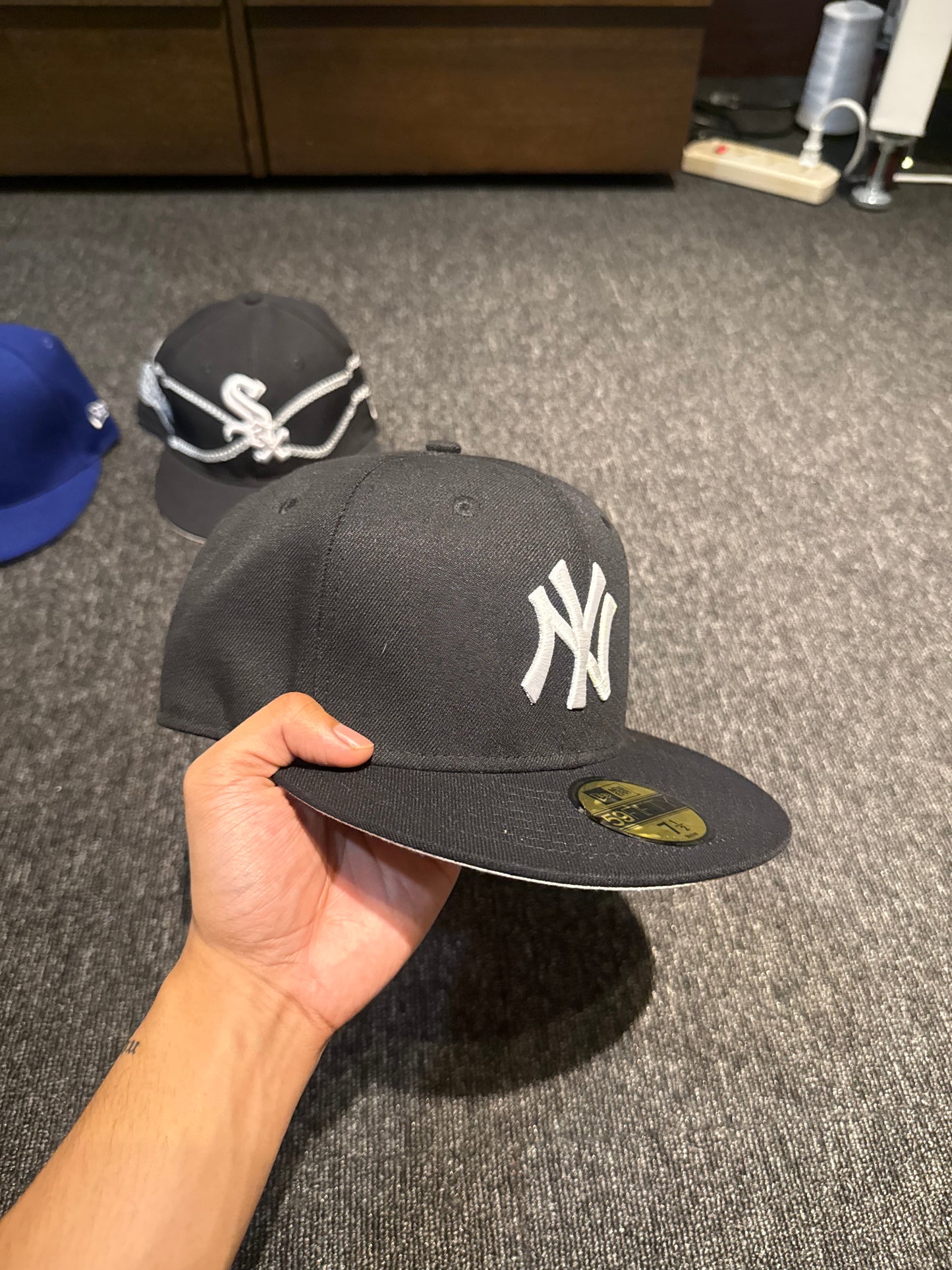IDWB DITTED HAT