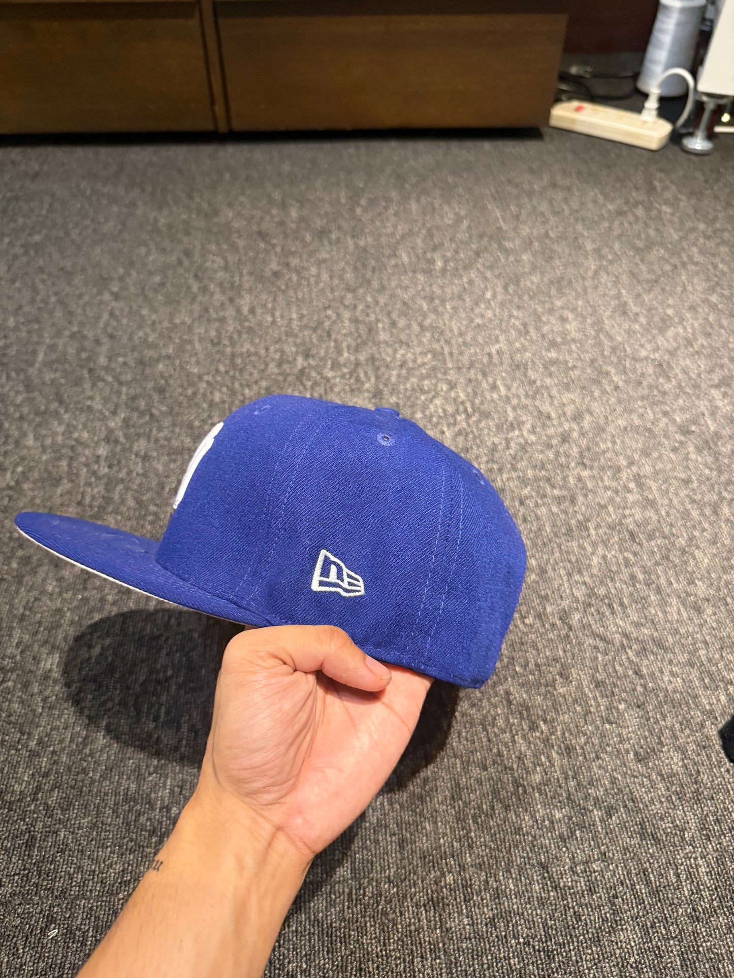 NY FLORAL BLUE FITTED HAT