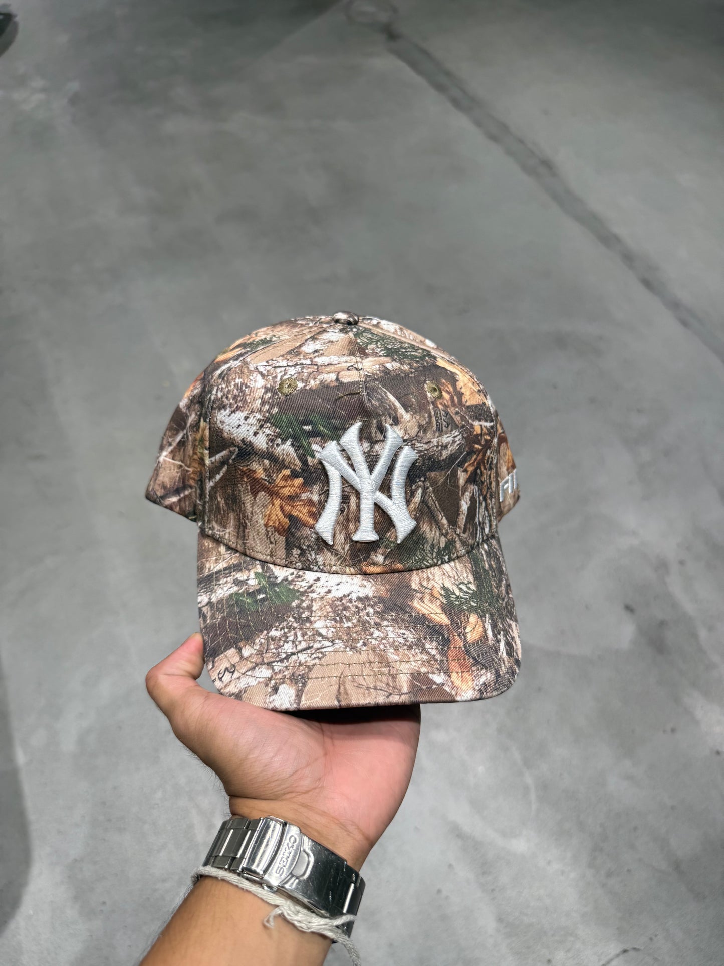 NY REALTREE BY FIRECAPS