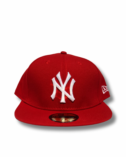 NY RED PLAIN FITTED HAT