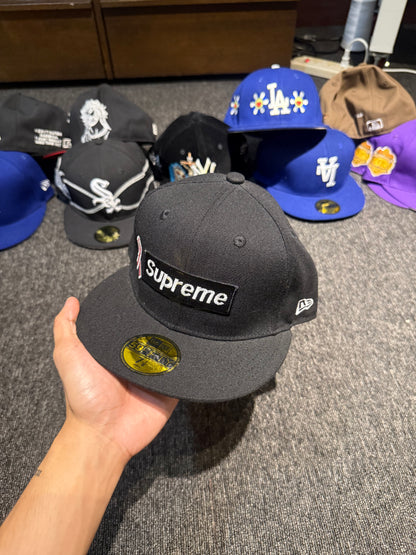 SUPREME BOX LOGO FITTED