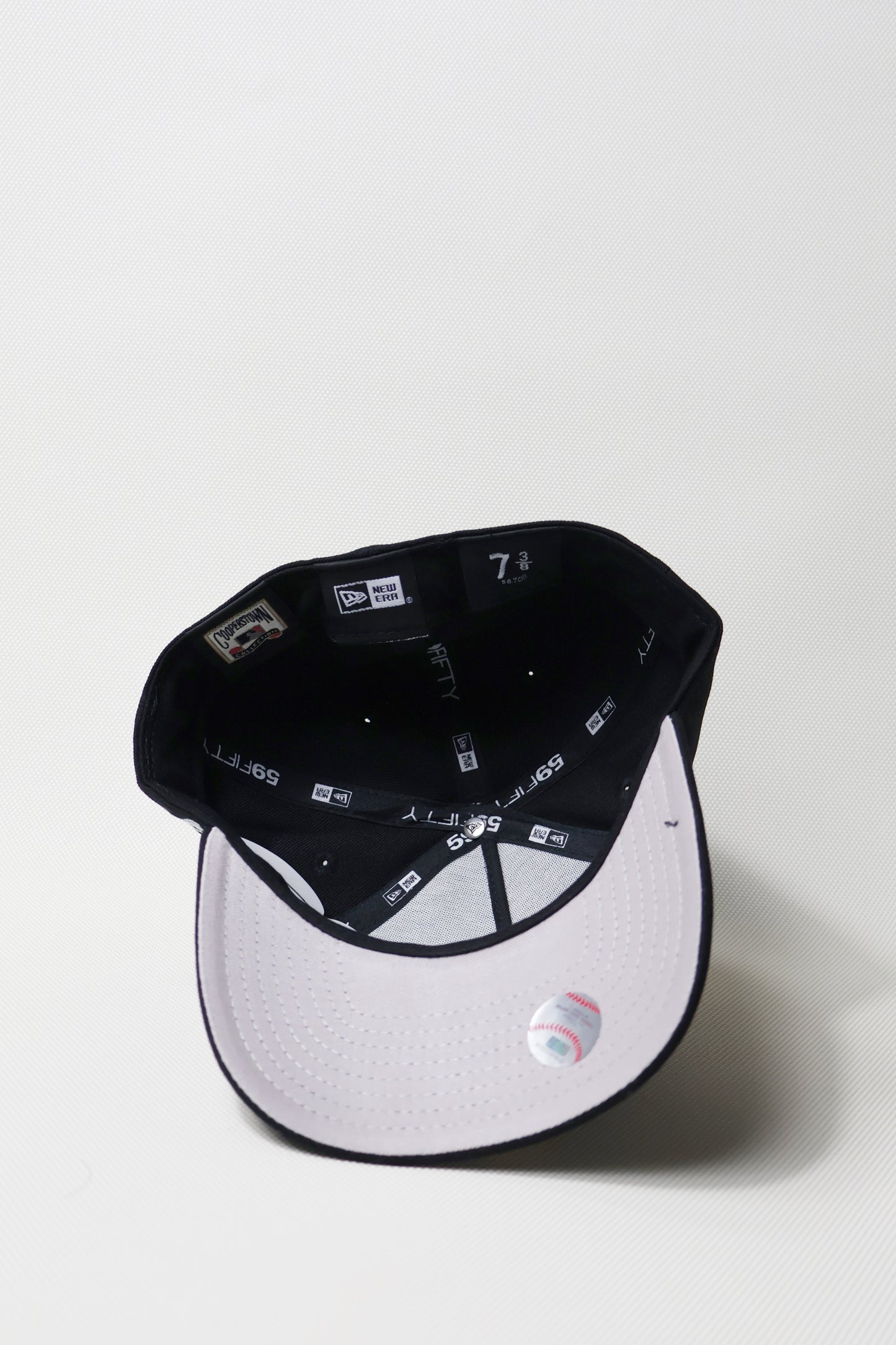 LA AFRAME FITTED HAT