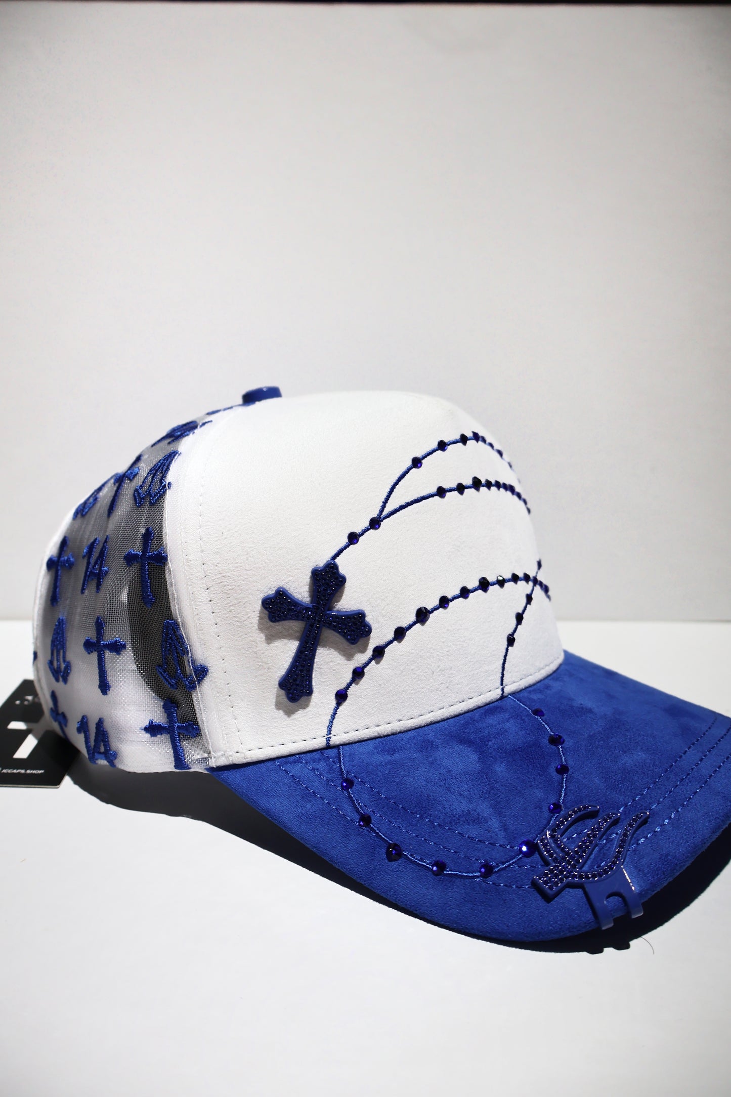 CROSS ICED OUT TWO TONE TRUCKER HAT