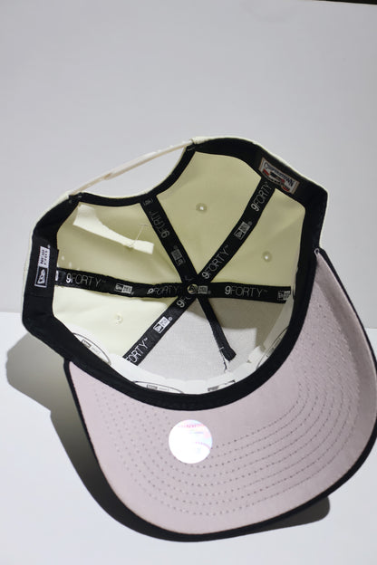 NY CREAM AND BLACK A FRAME