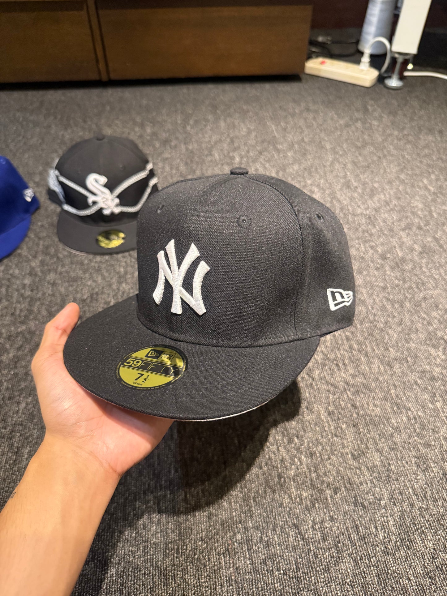 IDWB DITTED HAT