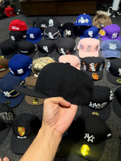 FOG BLACK FITTED HAT