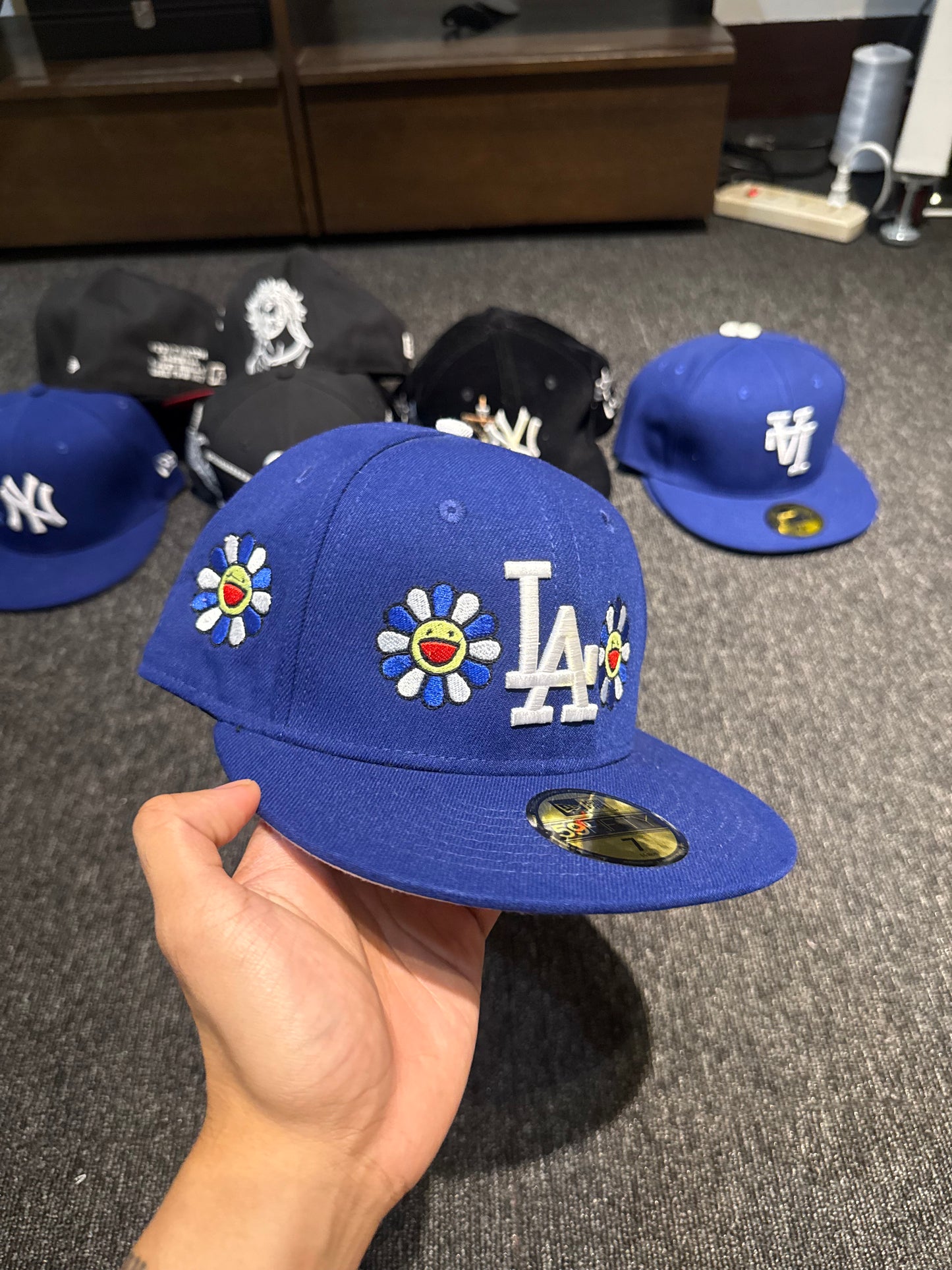 LA MURAKAMI FITTED HAT