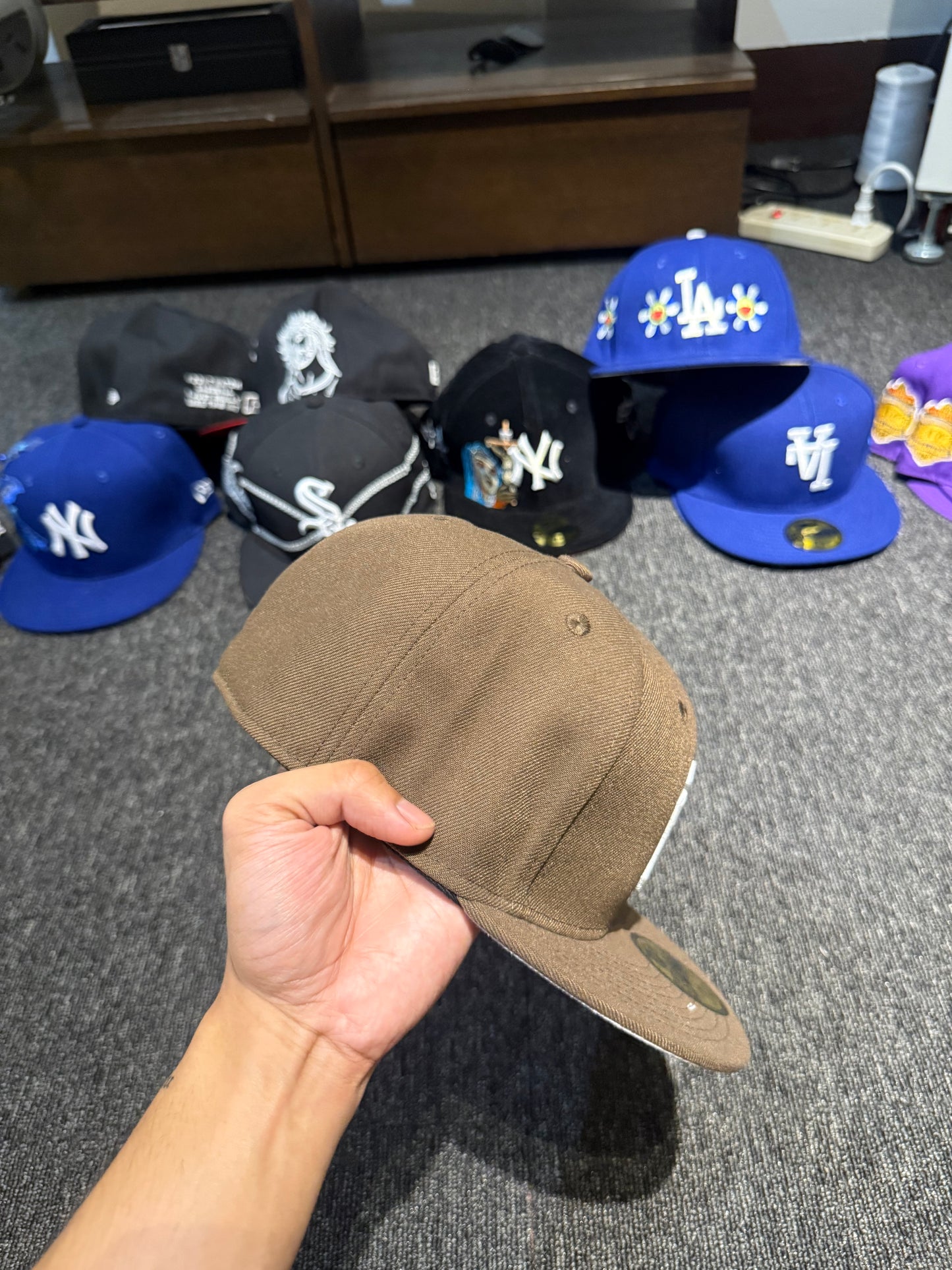 NY BROWN FITTED HAT