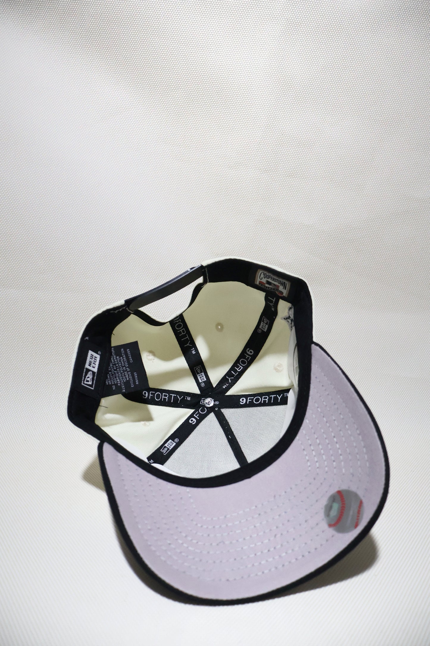 NY TWO TONE WHITE AND BLACK A-FRAME