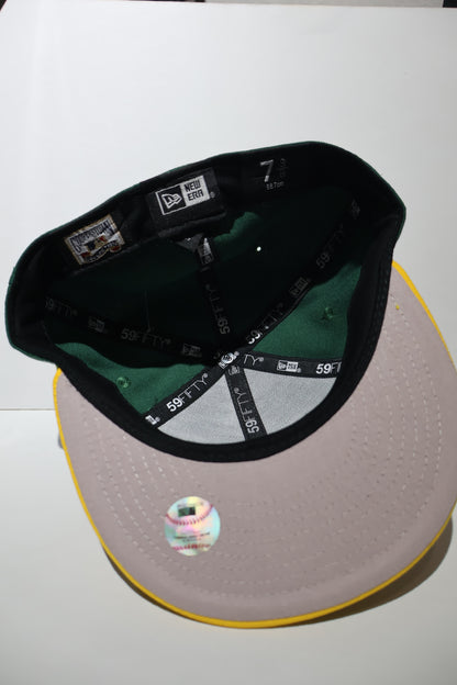 A OAKLAND TWO TONE FITTED HAT