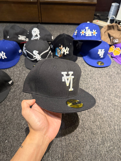 LA INVERTED FITTED HAT