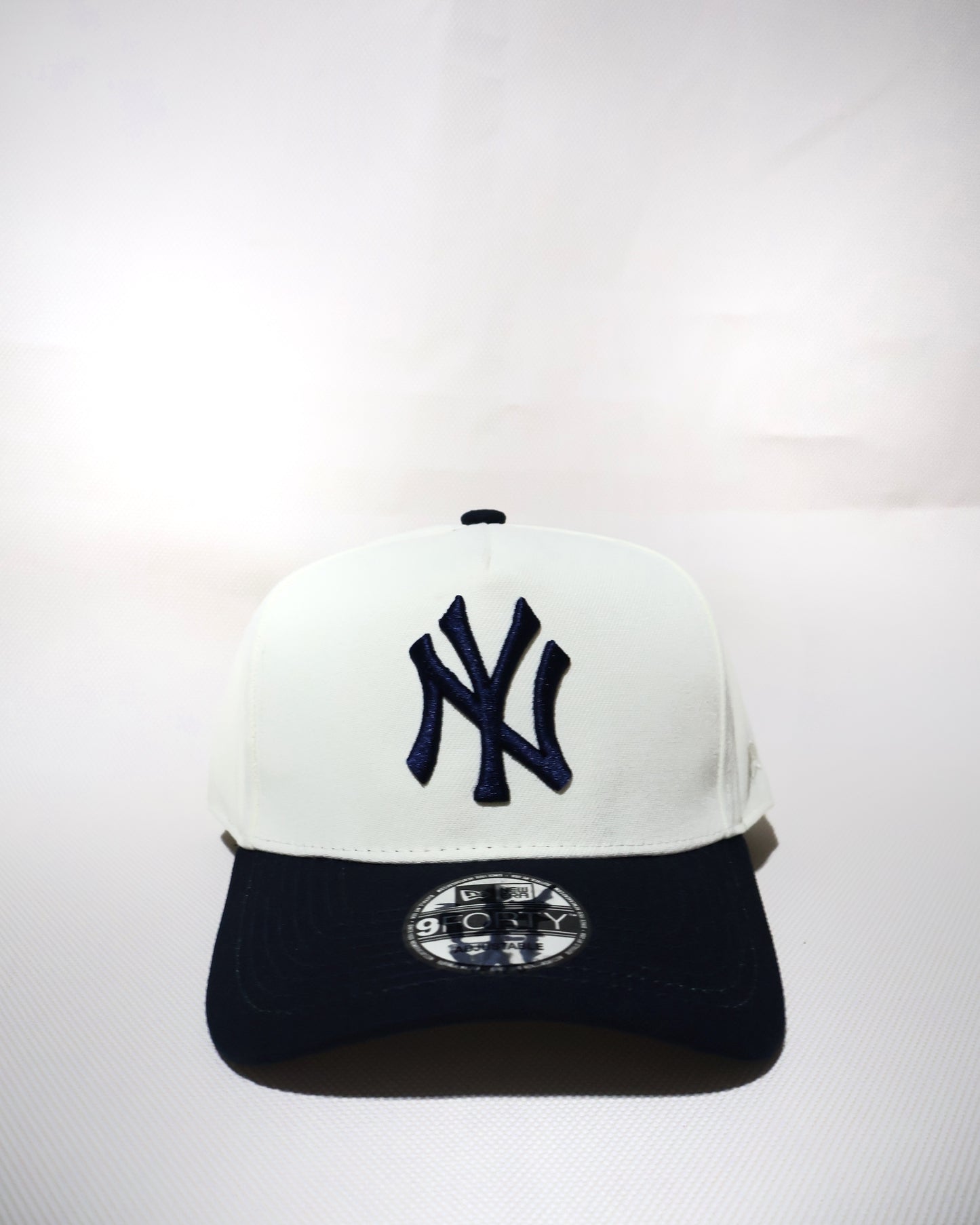NY TWO TONE CREAM NAVY AFRAME