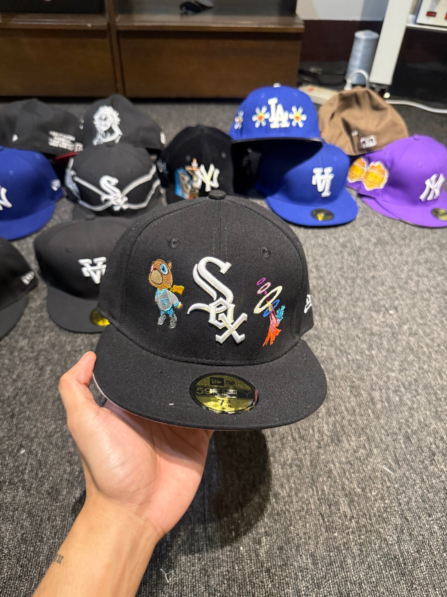 SOX KANYE FITTED HAT