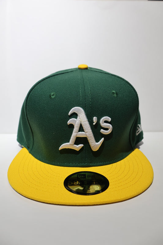A OAKLAND TWO TONE FITTED HAT