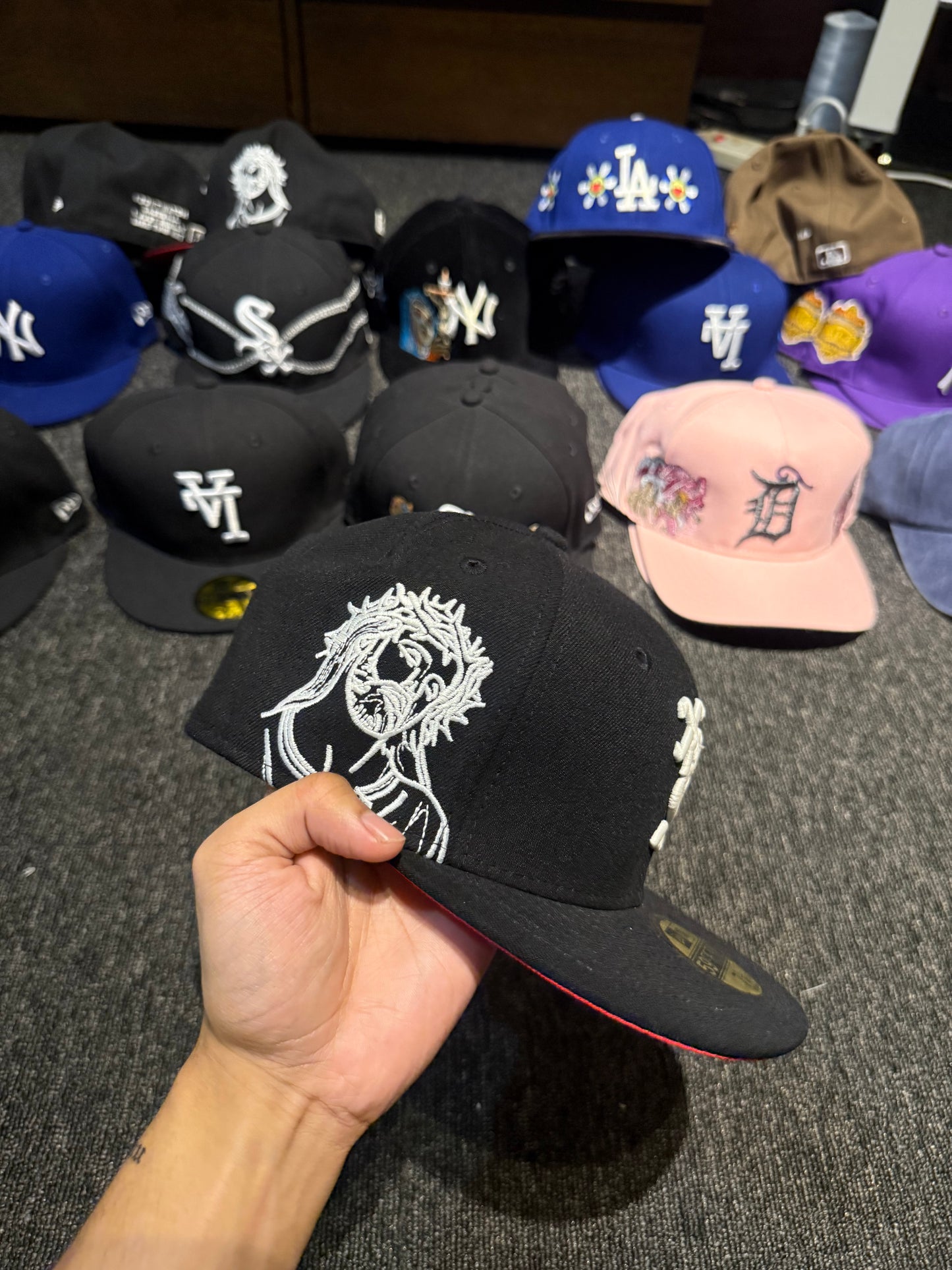 SOX JESUS FITTED ( SUPER SALE)