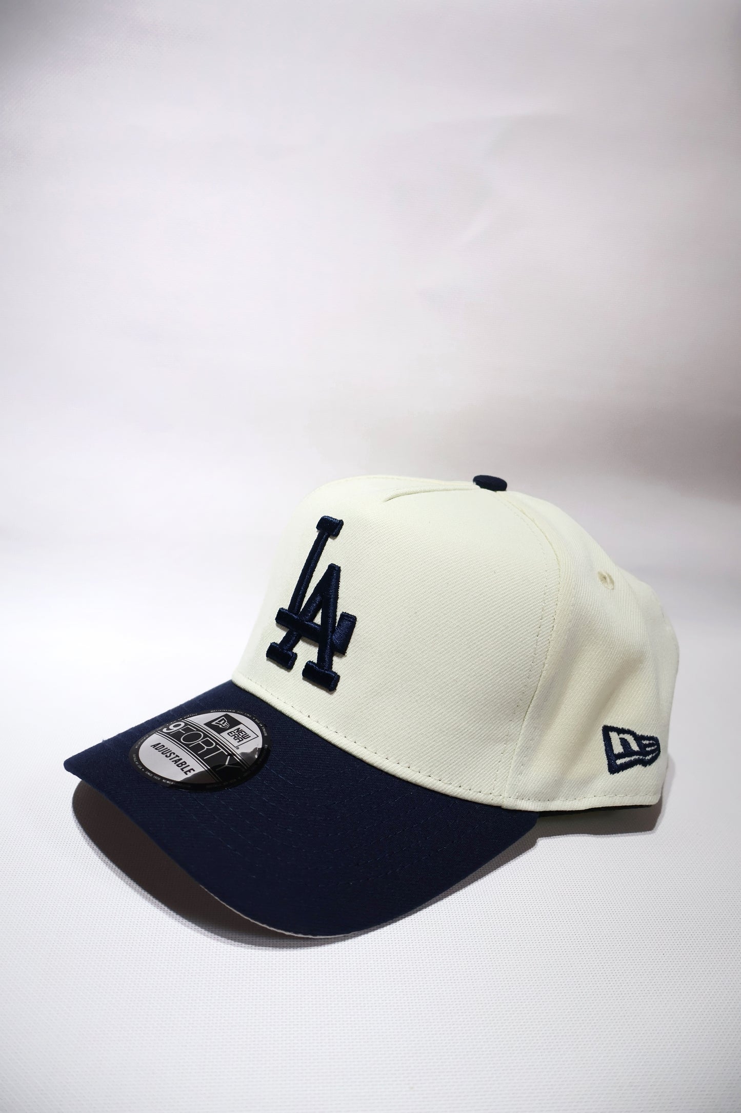 LA TWO TONE CREAM AND NAVY A FRAME